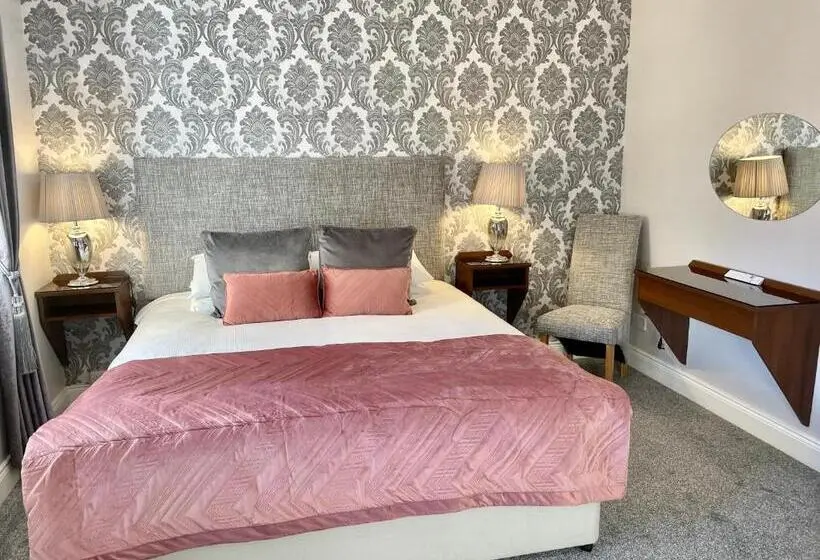 اتاق سوپریور با تخت بزرگ, Killaran House