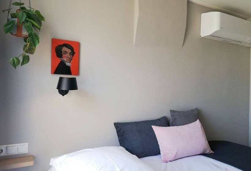 Habitación Estàndard Individual, Lino City