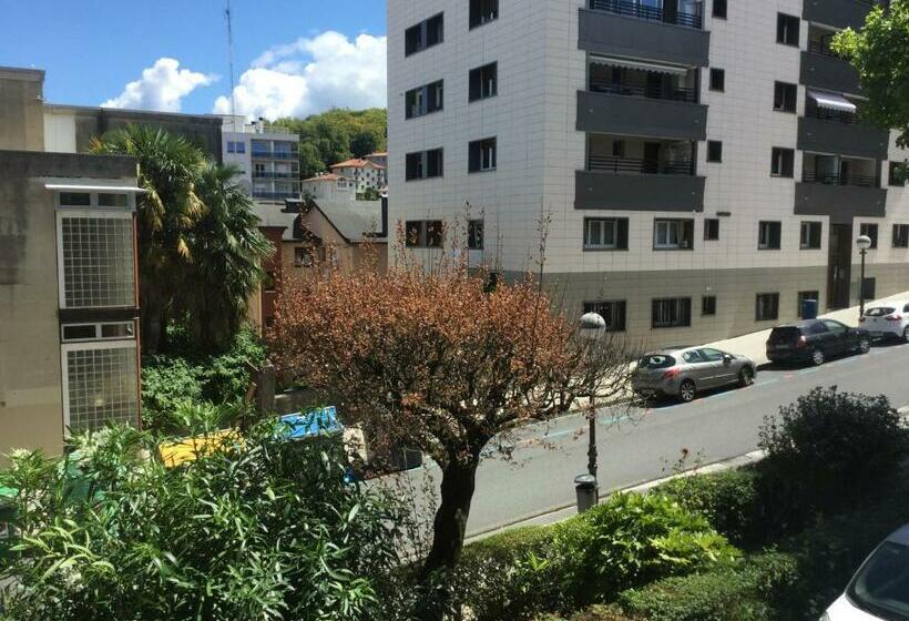 Номер Стандарт, Uma Suites Ondarreta