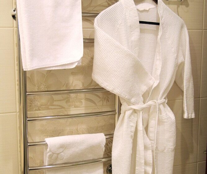 غرفة قياسية فردية, Provans