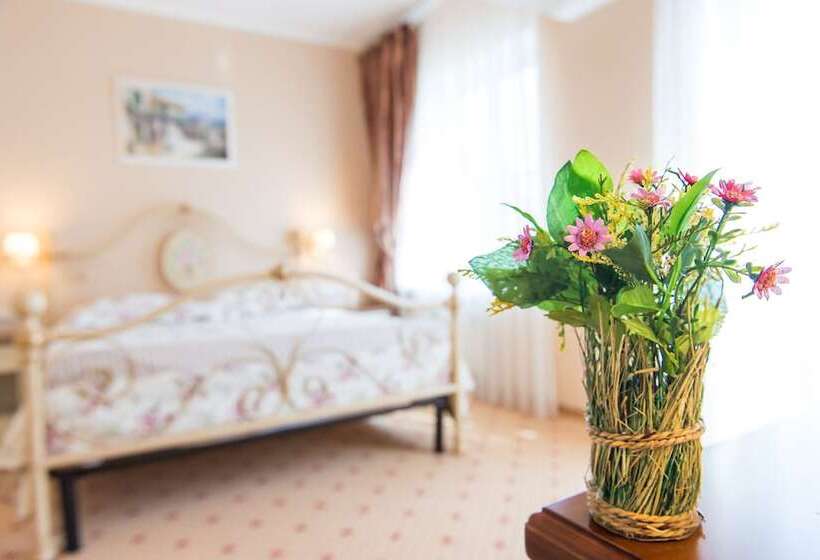 غرفة رومانسية, Provans