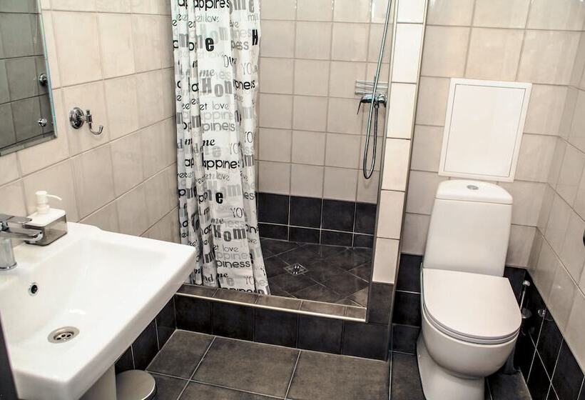 غرفة قياسية, Home