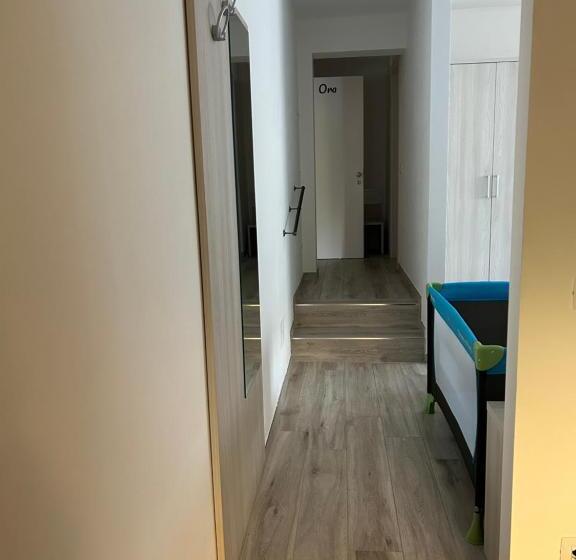 סוויטת ג'וניור נוף לגינה, Il Sole E La Luna B&b In Garda