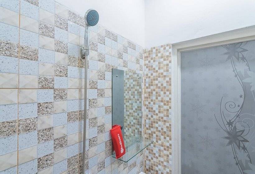 标准间, Reddoorz At H Agus Salim Street Pontianak