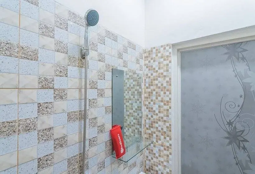 اتاق استاندارد, Reddoorz At H Agus Salim Street Pontianak