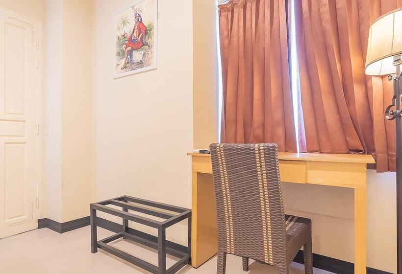 标准间, Reddoorz At H Agus Salim Street Pontianak