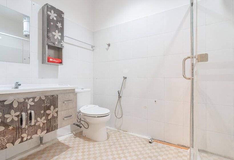 家庭间, Reddoorz At H Agus Salim Street Pontianak