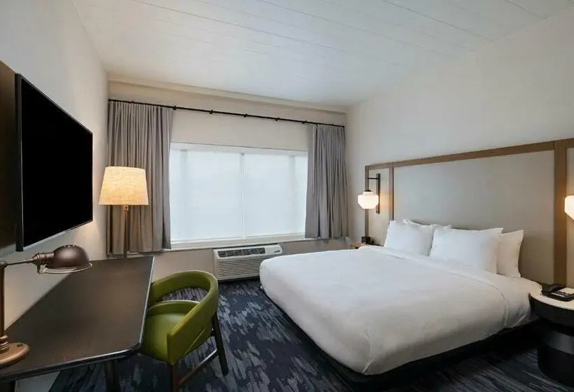 キングサイズベッドのスタンダードルーム, Fairfield Inn And Suites By Marriott St Louis Downtown
