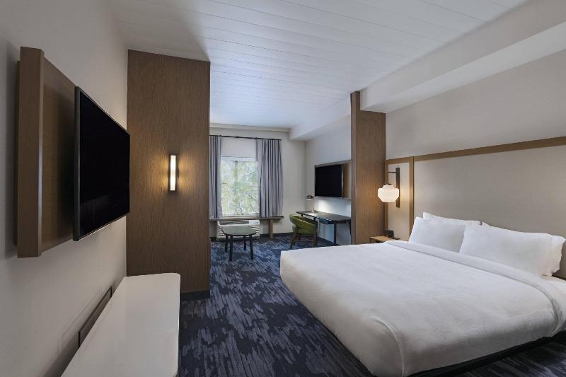 キングサイズベッドのスイートルーム, Fairfield Inn And Suites By Marriott St Louis Downtown