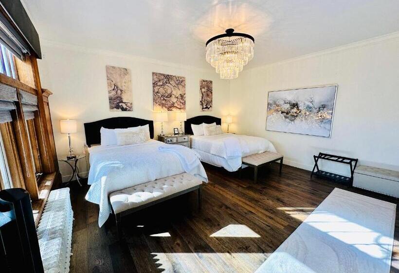디럭스 4인 룸, Bespoke Inn Flagstaff