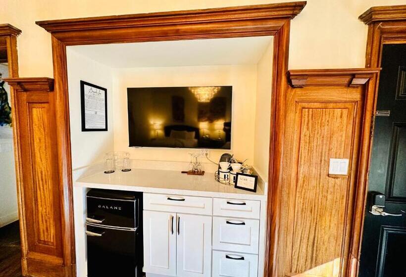 חדר דלוקס לארבעה, Bespoke Inn Flagstaff