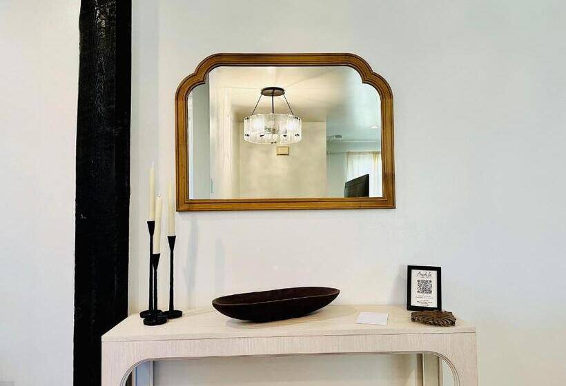 דירת שני חדרים, Bespoke Inn Flagstaff