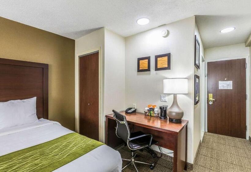 Номер Стандарт Адаптированный для Инвалидов, Comfort Inn Medfordlong Island