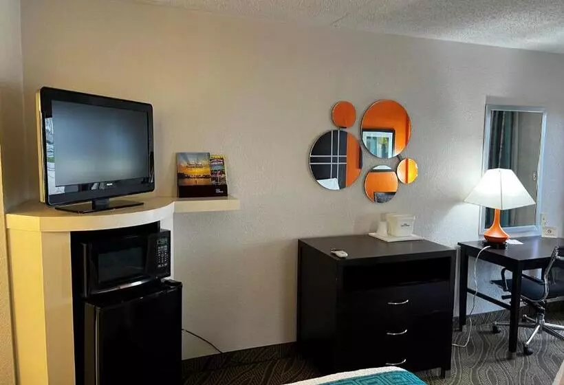 ２ダブルベッドのスタンダードルーム, Howard Johnson By Wyndham Houston Heights/downtown