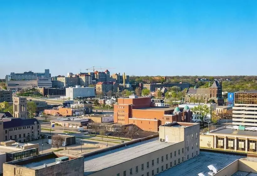 سوییت, Peoria Marriott Pere Marquette