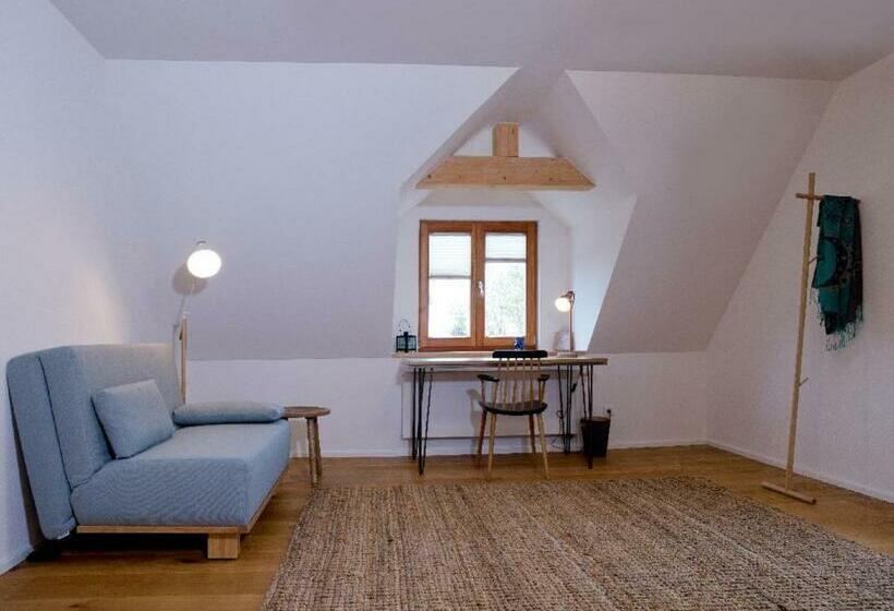 스탠다드 스튜디오, Kraftquelle Waldhäuser