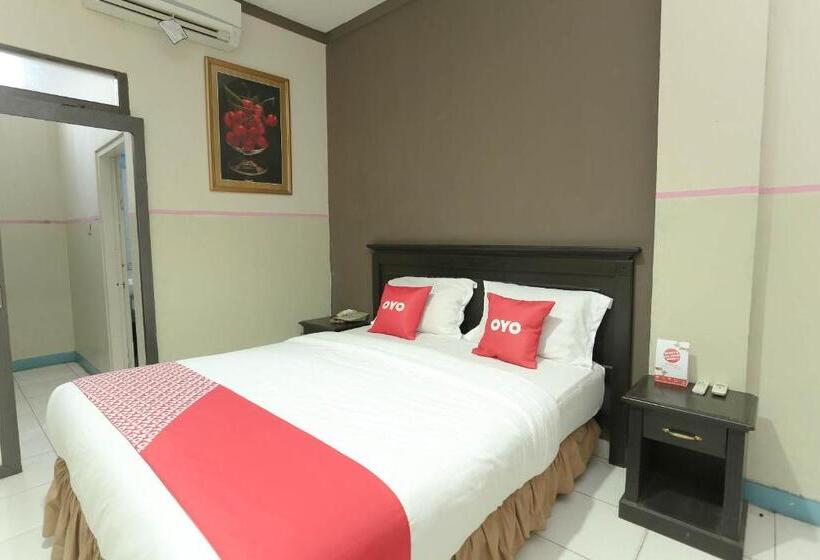 غرفة ديلوكس, Oyo 2057 Kharisma