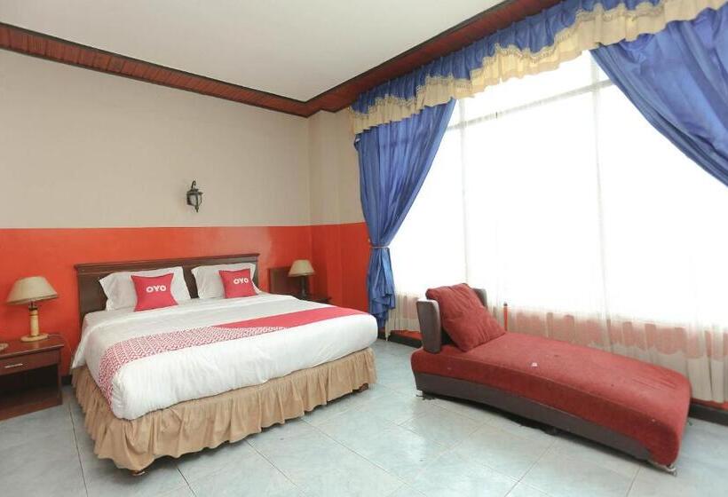 جناح ديلوكس, Oyo 2057 Kharisma