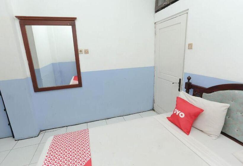 经济房, Oyo 2057 Kharisma