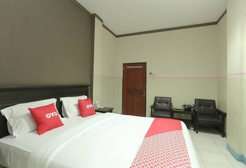 غرفة ديلوكس, Oyo 2057 Kharisma