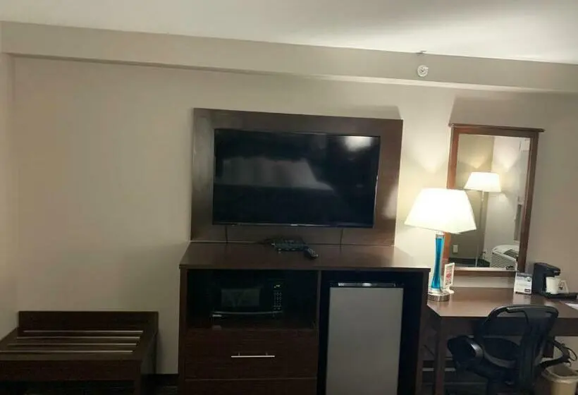 身障者適用キングサイズベッドルーム, Super 8 By Wyndham Cookeville, Tn