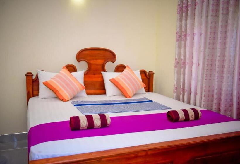 Quarto deluxe, Tissa Rainbow Guest & Yala