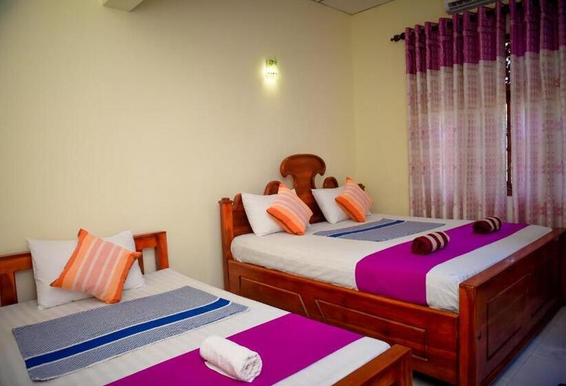 Quarto Triplo Deluxe, Tissa Rainbow Guest & Yala