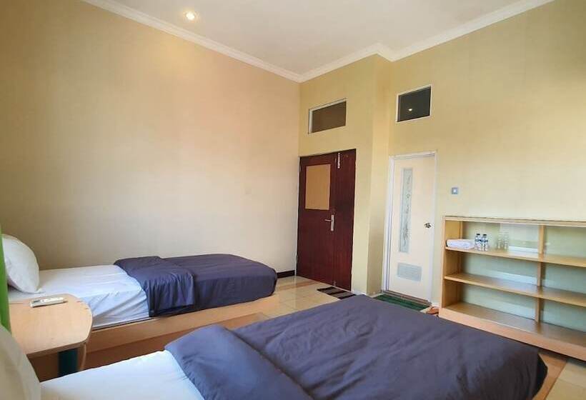 Quarto Estandar, Candi Panggung Family Guest House Syariah