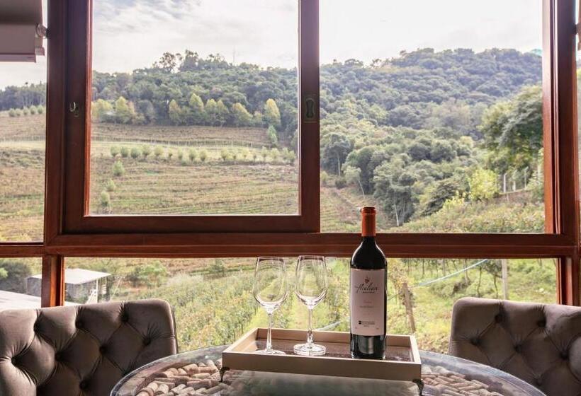 סוויטה עם ג'קוזי, Vinicola E Pousada Peculiare