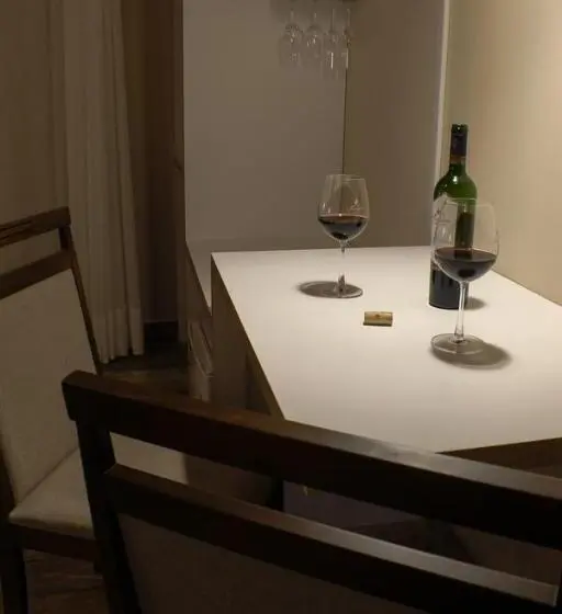 Sviitti, Vinicola E Pousada Peculiare