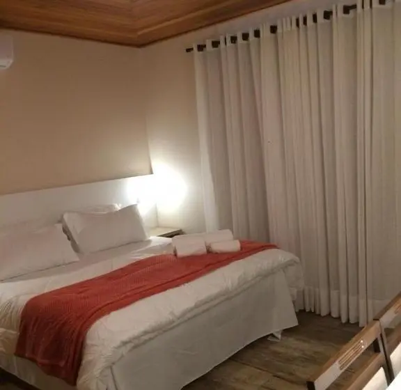 Sviitti, Vinicola E Pousada Peculiare