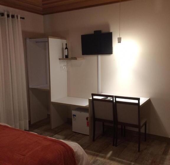 סוויטה, Vinicola E Pousada Peculiare