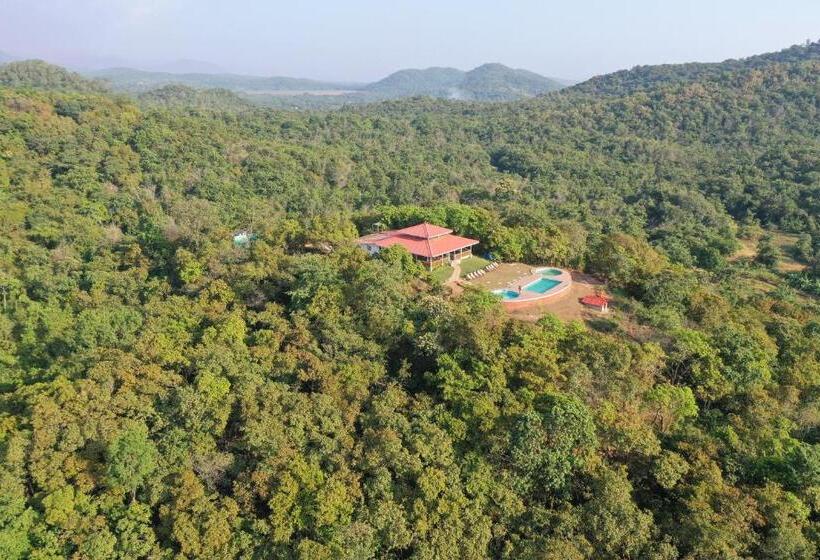 غرفة عائلية مطلّة علي الحديقة, Porsu