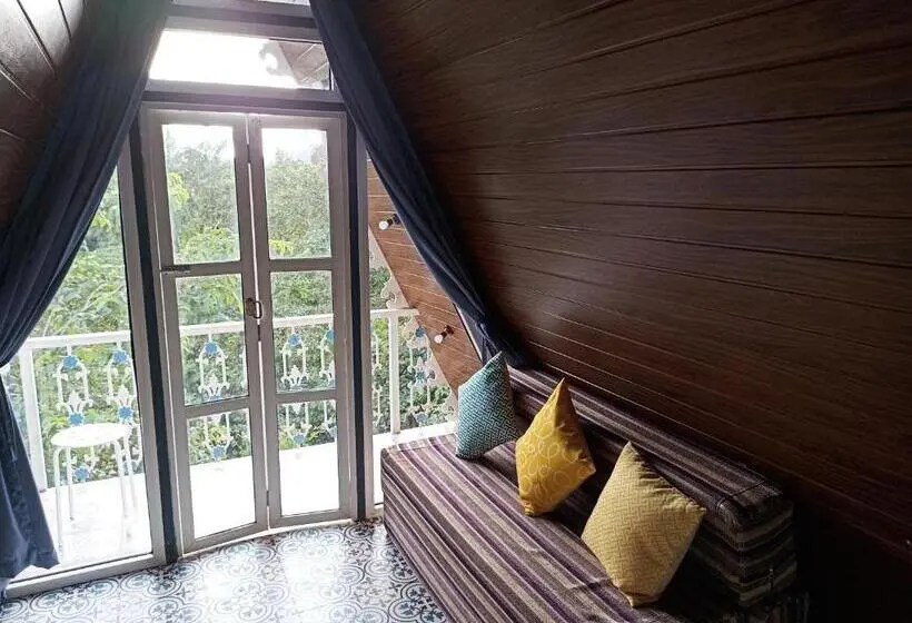 Chambre Familiale Vue Montagne, Porsu