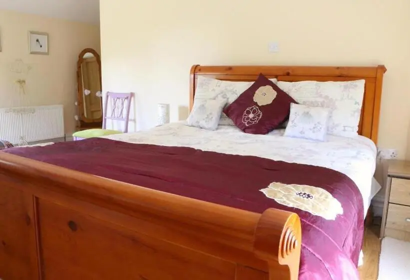 １ベッドルームハウス, Emy Lakehouse   Near Castle Leslie, Glaslough