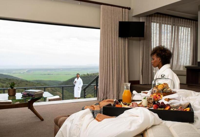 سوئیت پرزیدنت, Intle Boutique