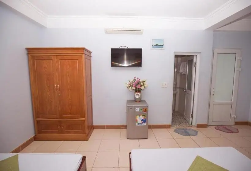 اتاق خانوادگی, Kiên Cường Hostel