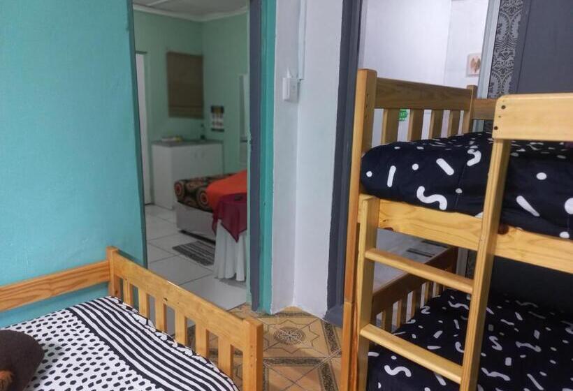 이코노미 룸, Zufike Self Catering