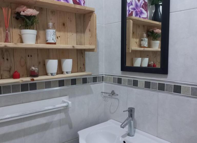 디럭스 패밀리 룸, Zufike Self Catering