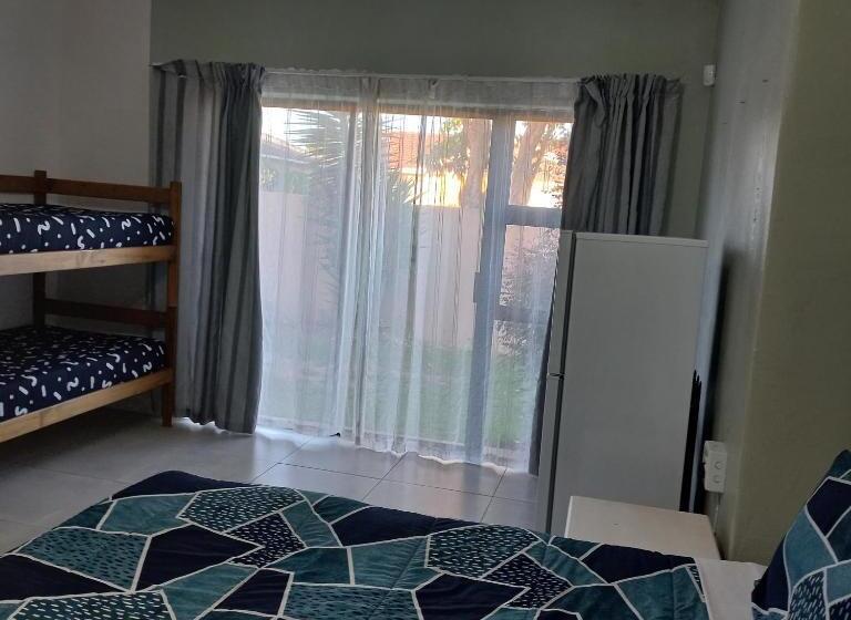 디럭스 패밀리 룸, Zufike Self Catering