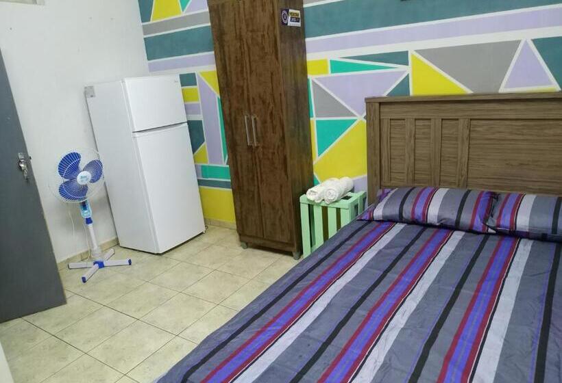 اتاق استاندارد, Urban Hostel