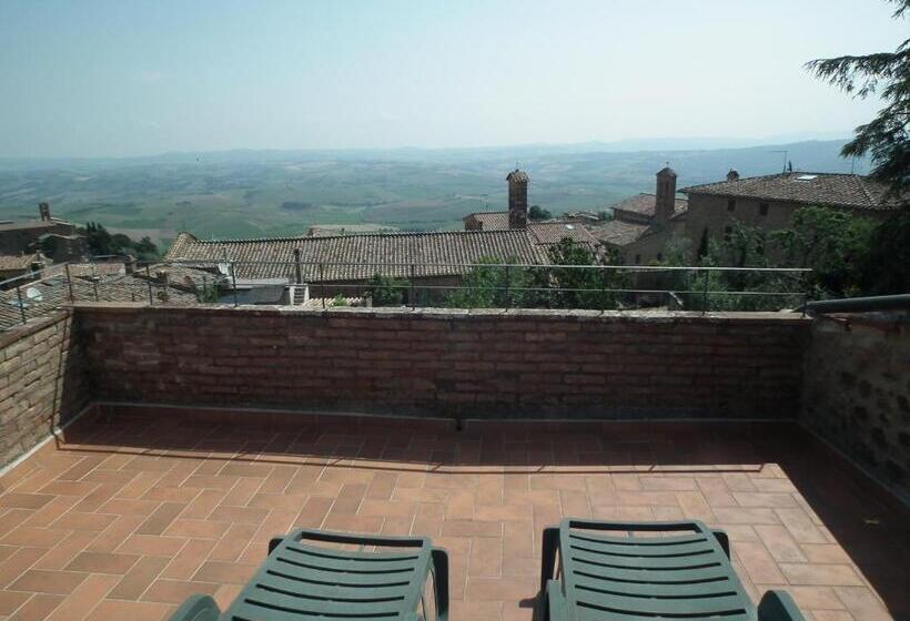 Comfort room with balcony, B&b Del Musico
