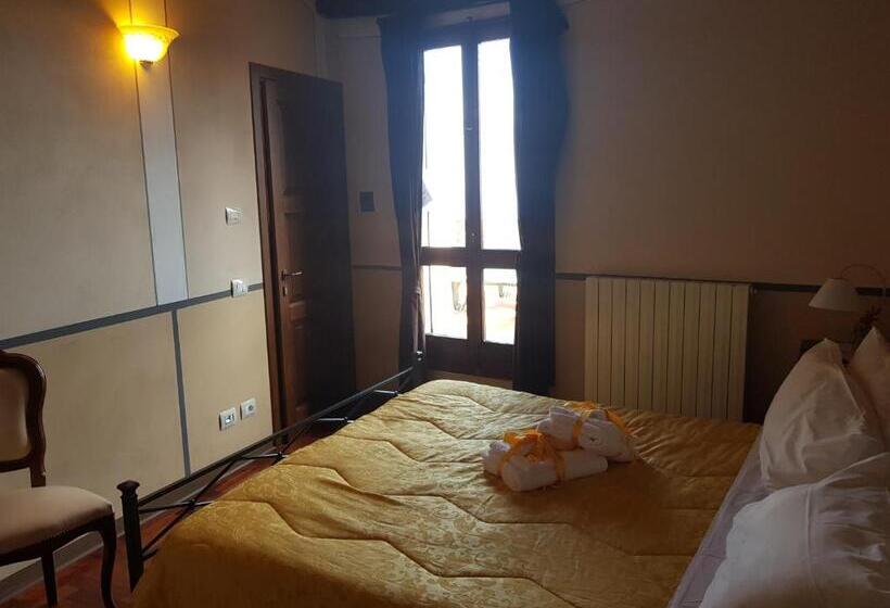 Comfort room with balcony, B&b Del Musico