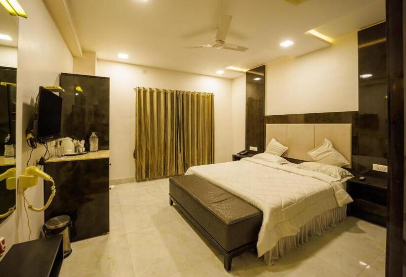 家庭间, Celebration