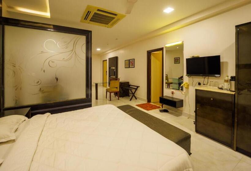 家庭间, Celebration