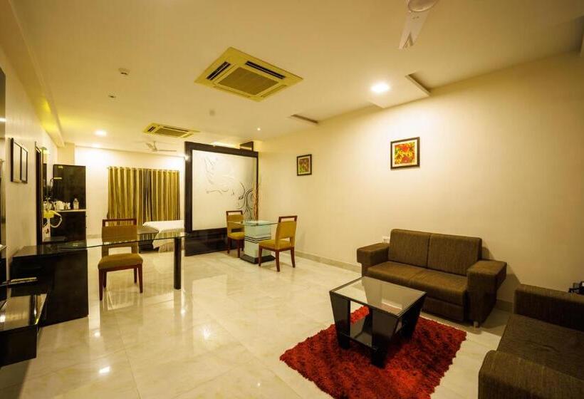 家庭间, Celebration