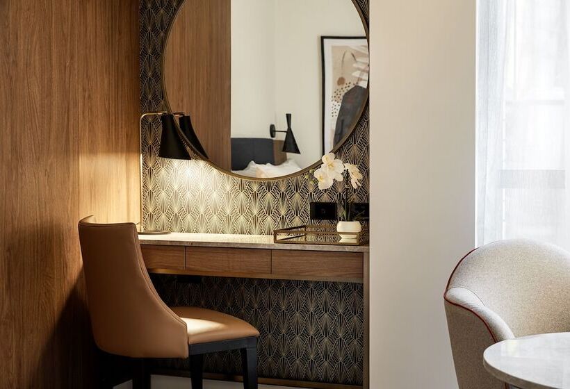 غرفة بريميوم مطلة على المدينة, Crowne Plaza Sydney Darling Harbour, An Ihg