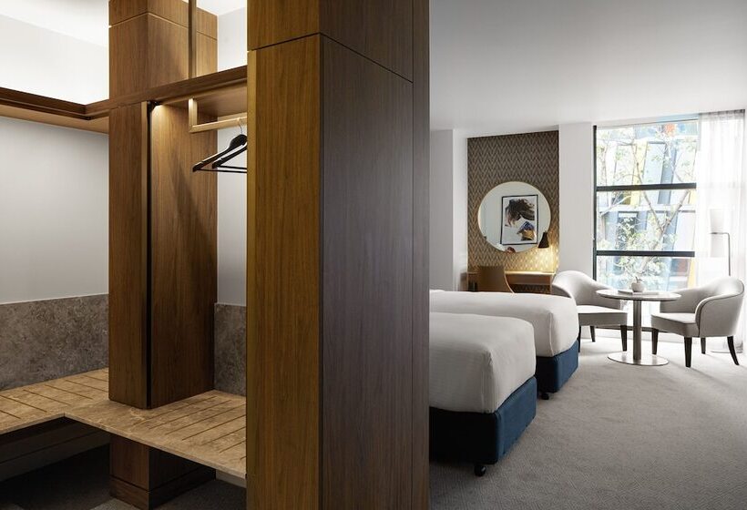 غرفة بريميوم مطلة على المدينة, Crowne Plaza Sydney Darling Harbour, An Ihg