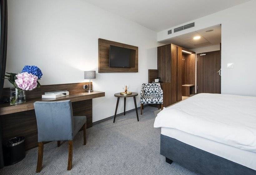 Standardzimmer, Db Hotel Wrocław