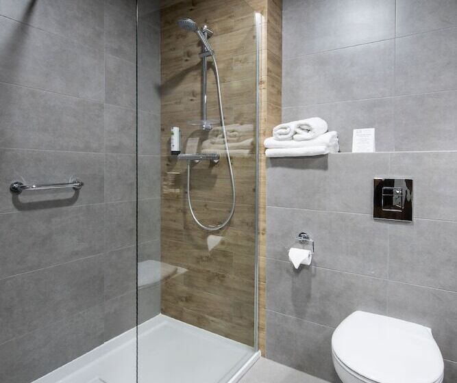 اتاق استاندارد یک نفره, Db Hotel Wrocław